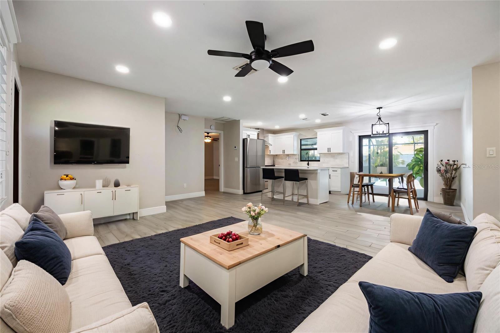 Image 3 of 52 For 1432 11th Street