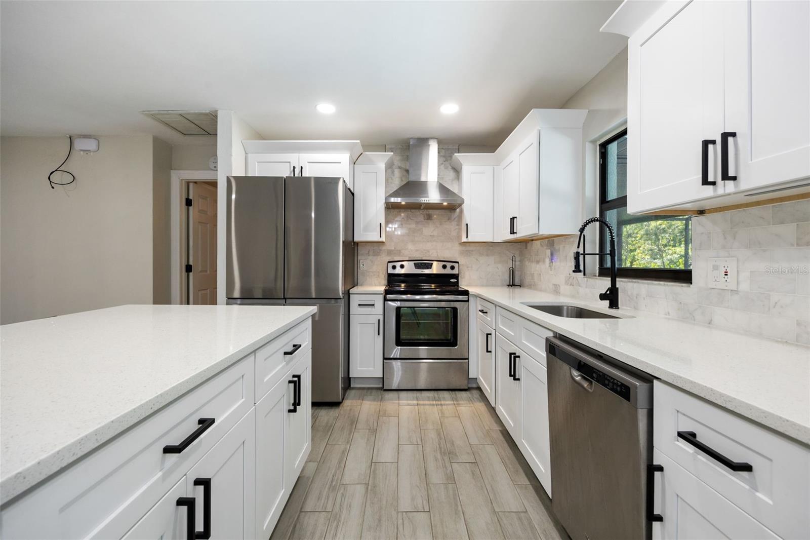 Image 4 of 52 For 1432 11th Street