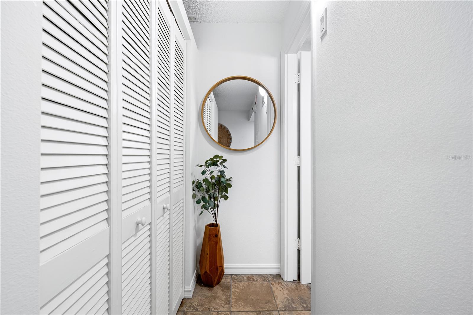 Image 19 of 35 For 3700 Osprey Avenue 112