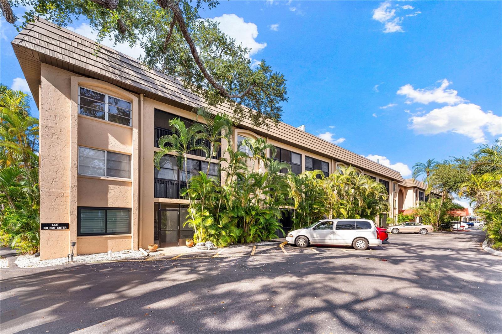 Image 2 of 35 For 3700 Osprey Avenue 112