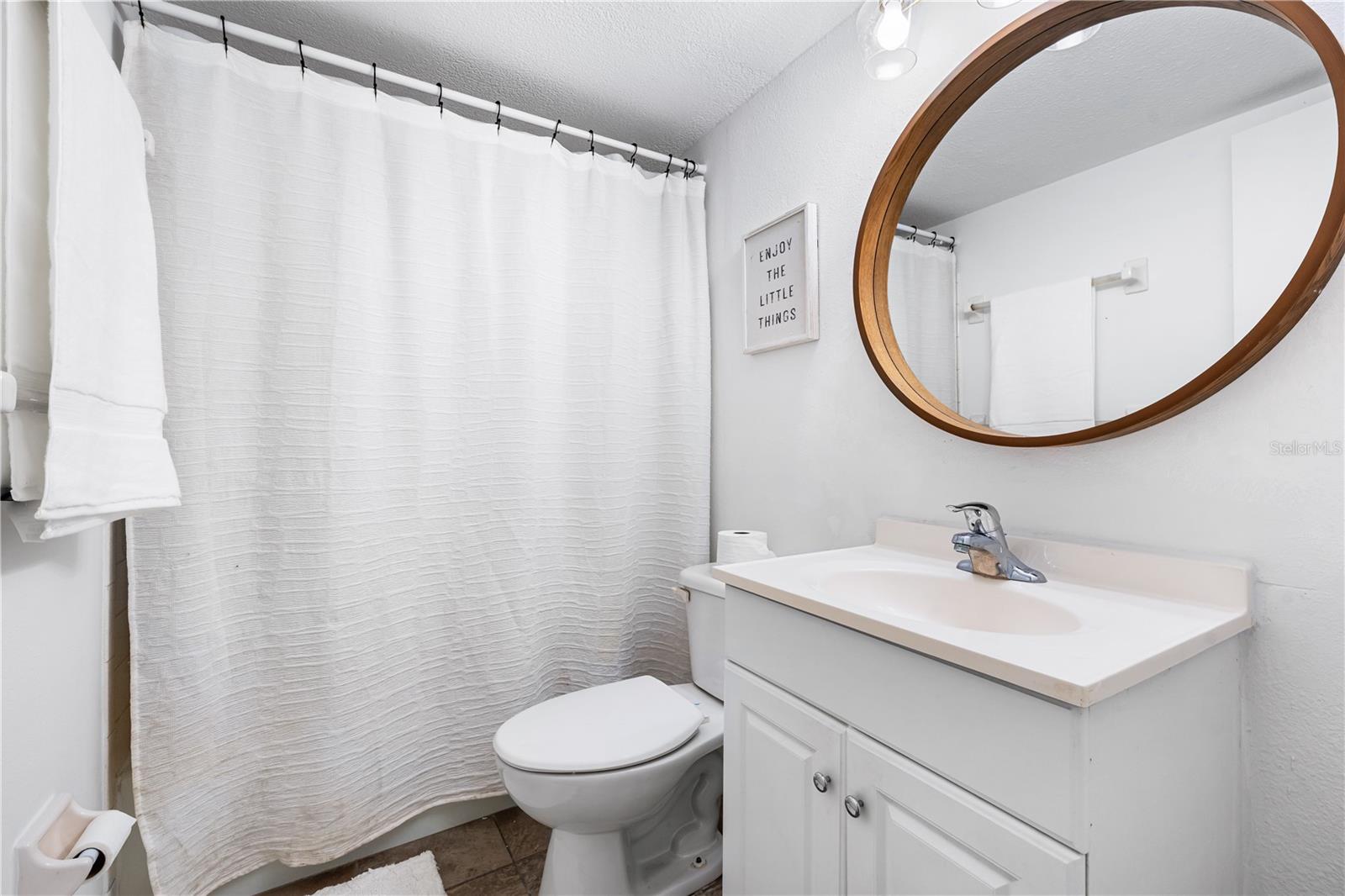 Image 20 of 35 For 3700 Osprey Avenue 112