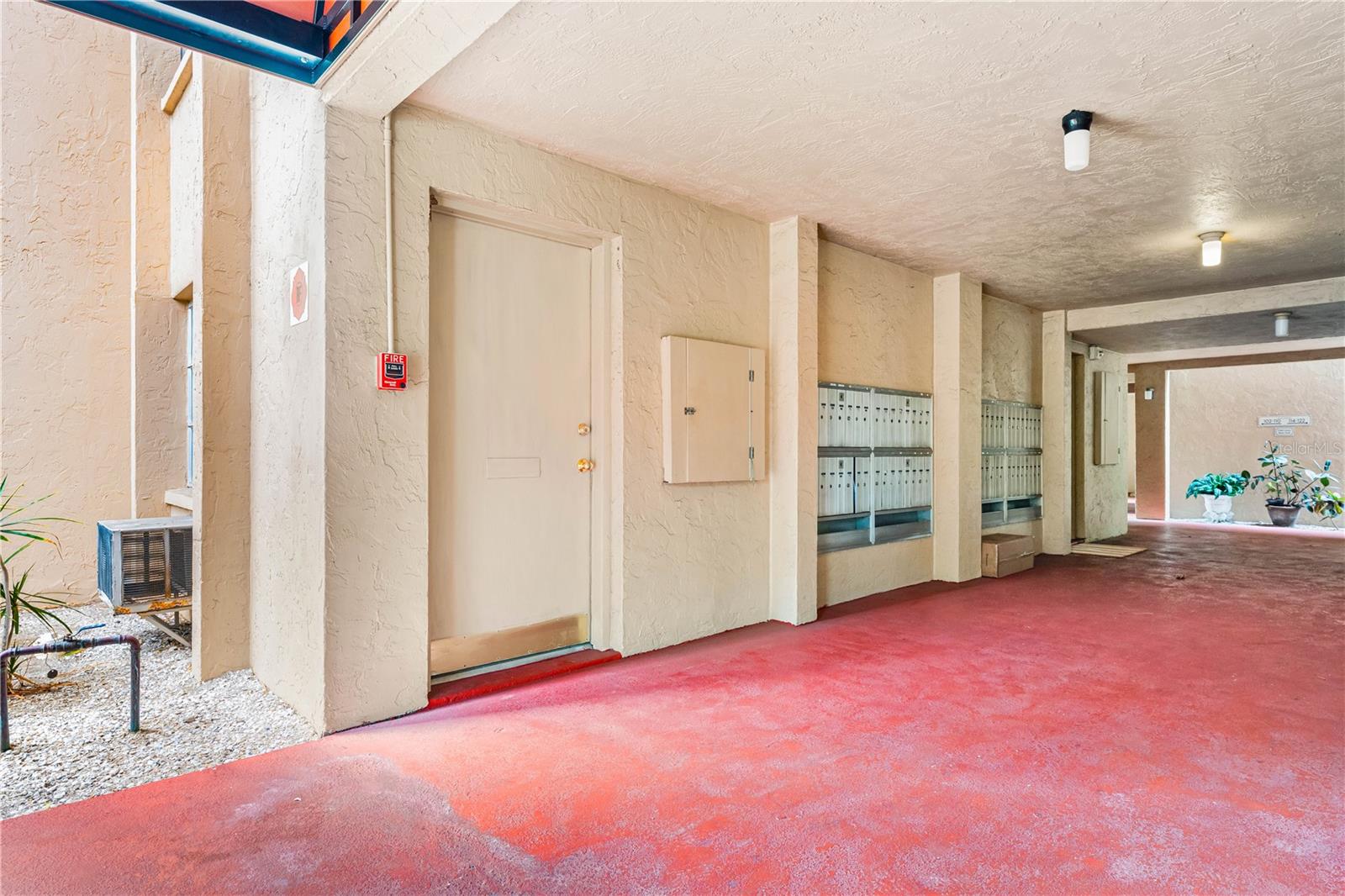 Image 22 of 35 For 3700 Osprey Avenue 112