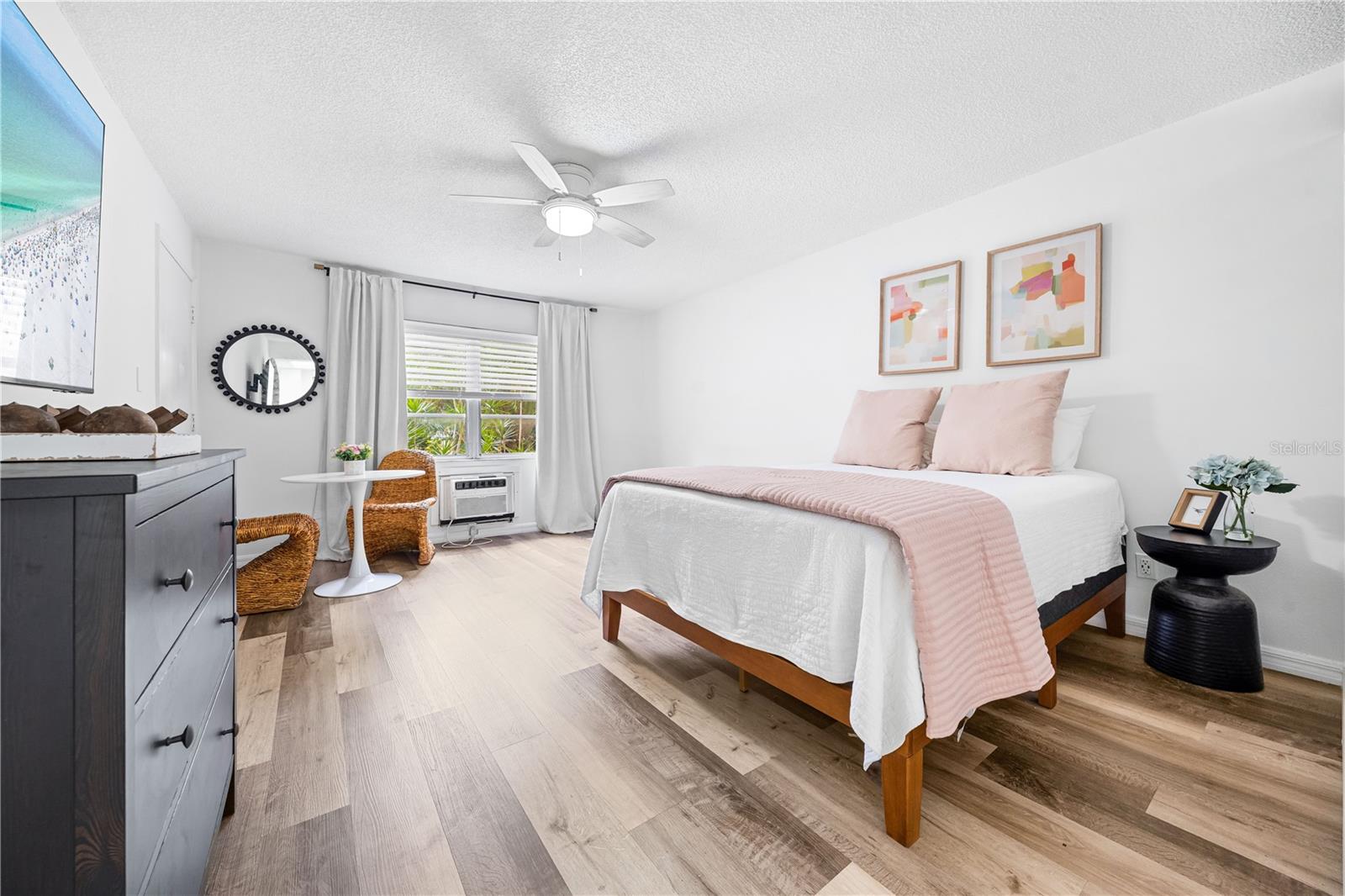 Image 7 of 35 For 3700 Osprey Avenue 112