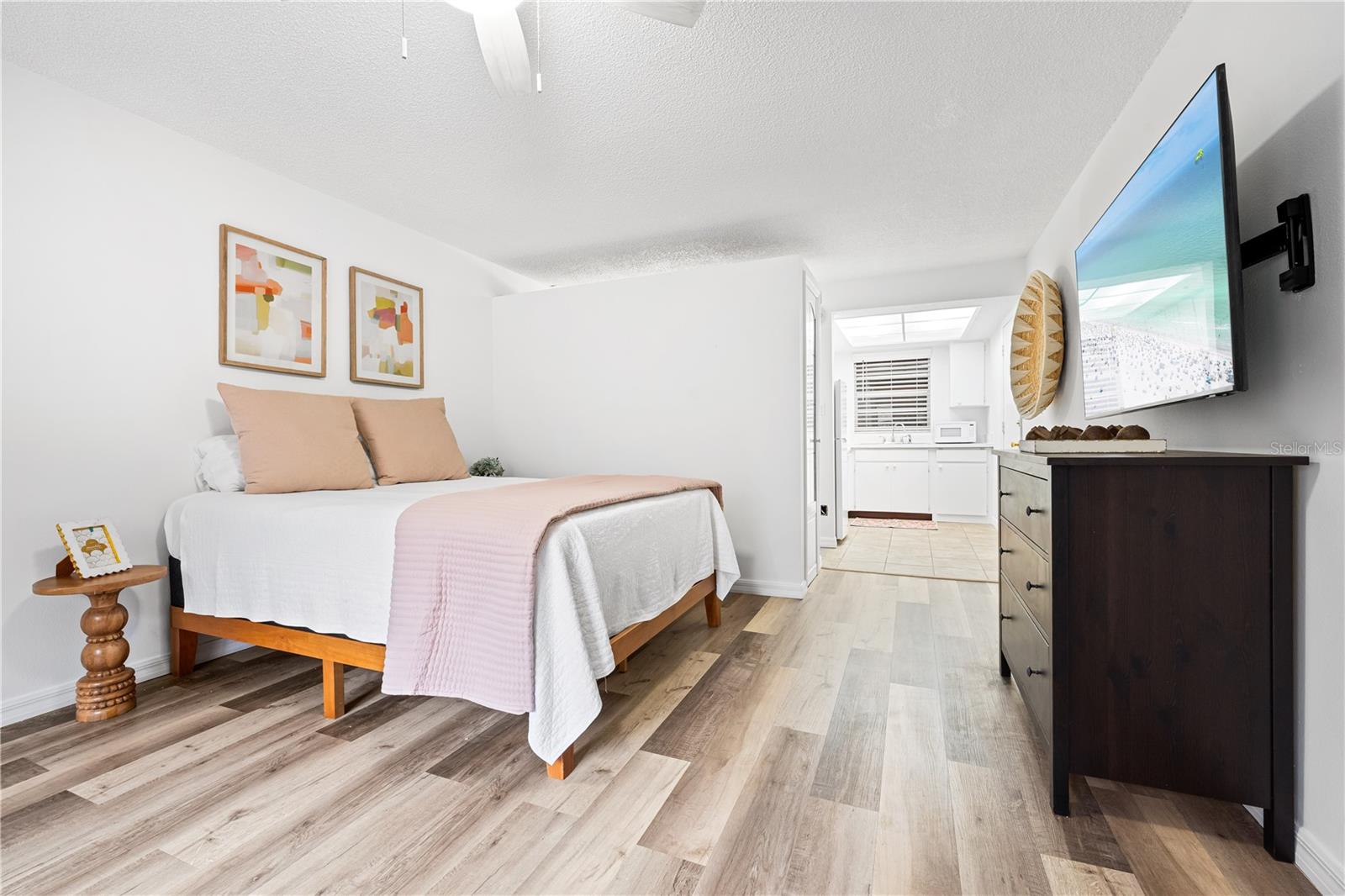 Image 8 of 35 For 3700 Osprey Avenue 112