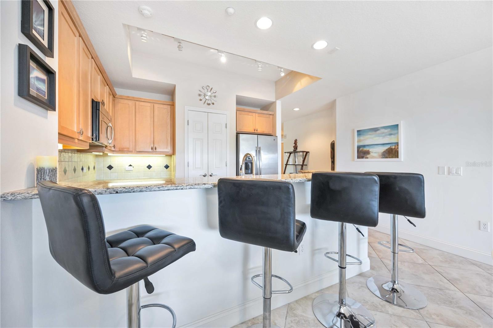 Image 10 of 64 For 7702 Lake Vista Court 305