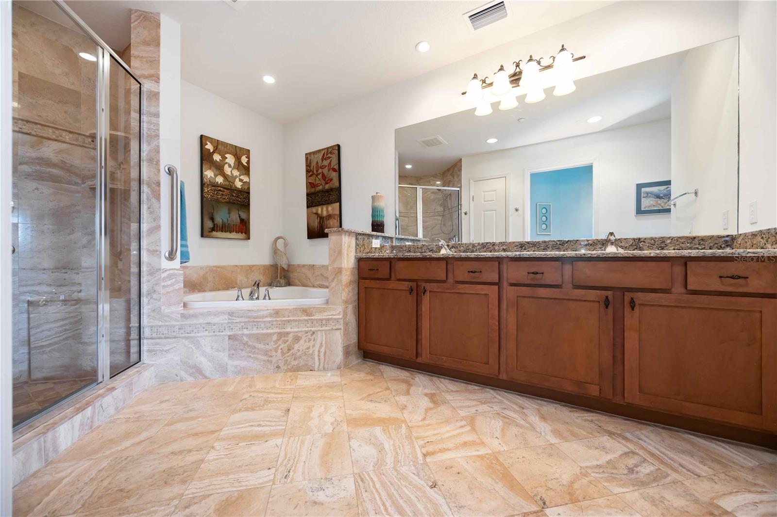 Image 23 of 64 For 7702 Lake Vista Court 305