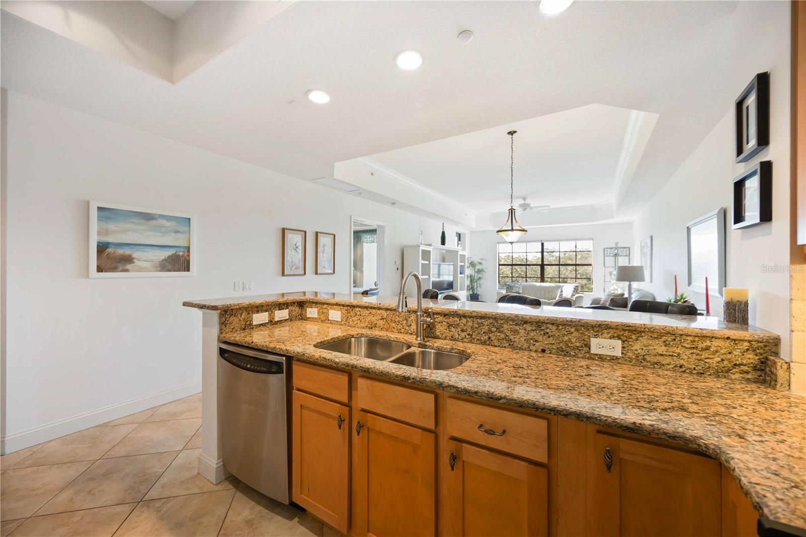 Image 9 of 64 For 7702 Lake Vista Court 305