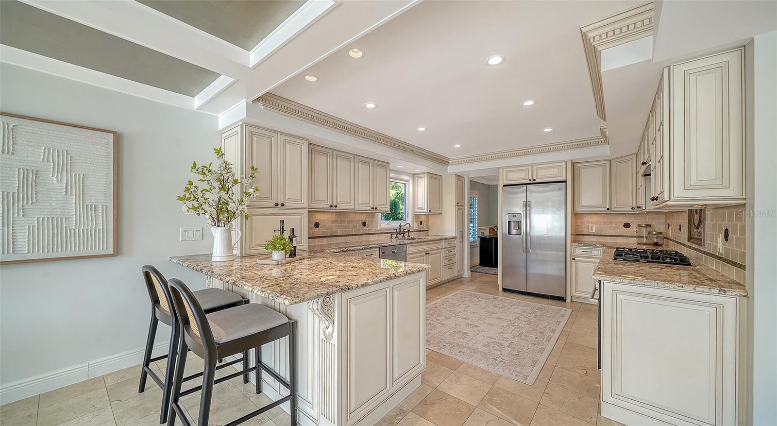 Image 26 of 88 For 4712 Higel Avenue