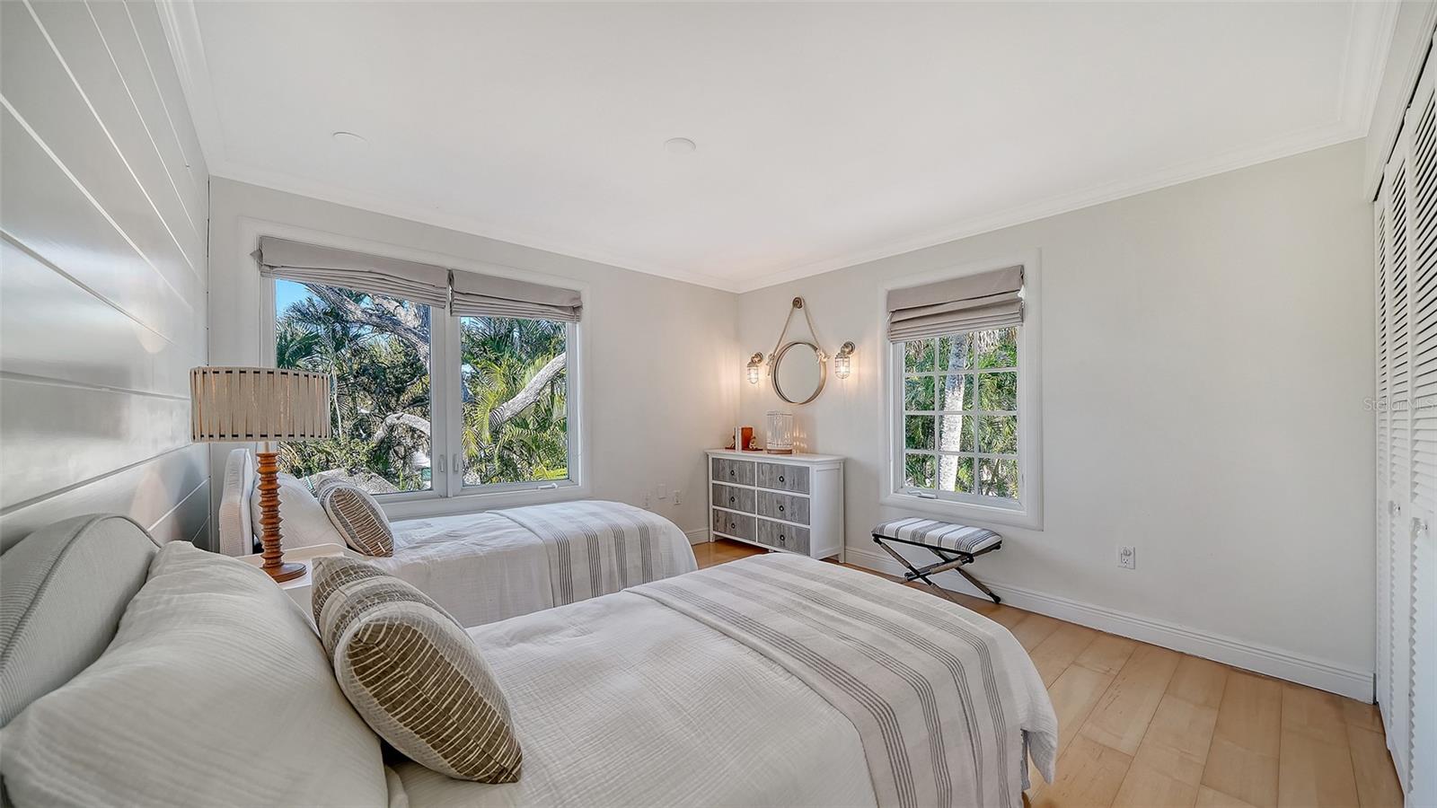 Image 49 of 88 For 4712 Higel Avenue