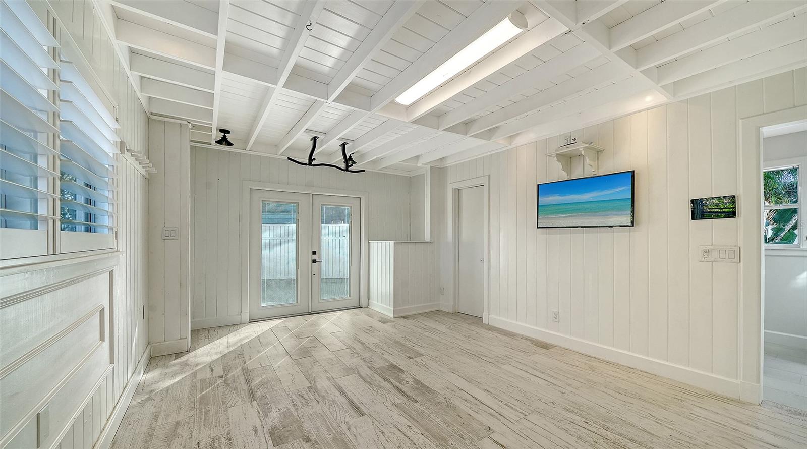 Image 59 of 88 For 4712 Higel Avenue