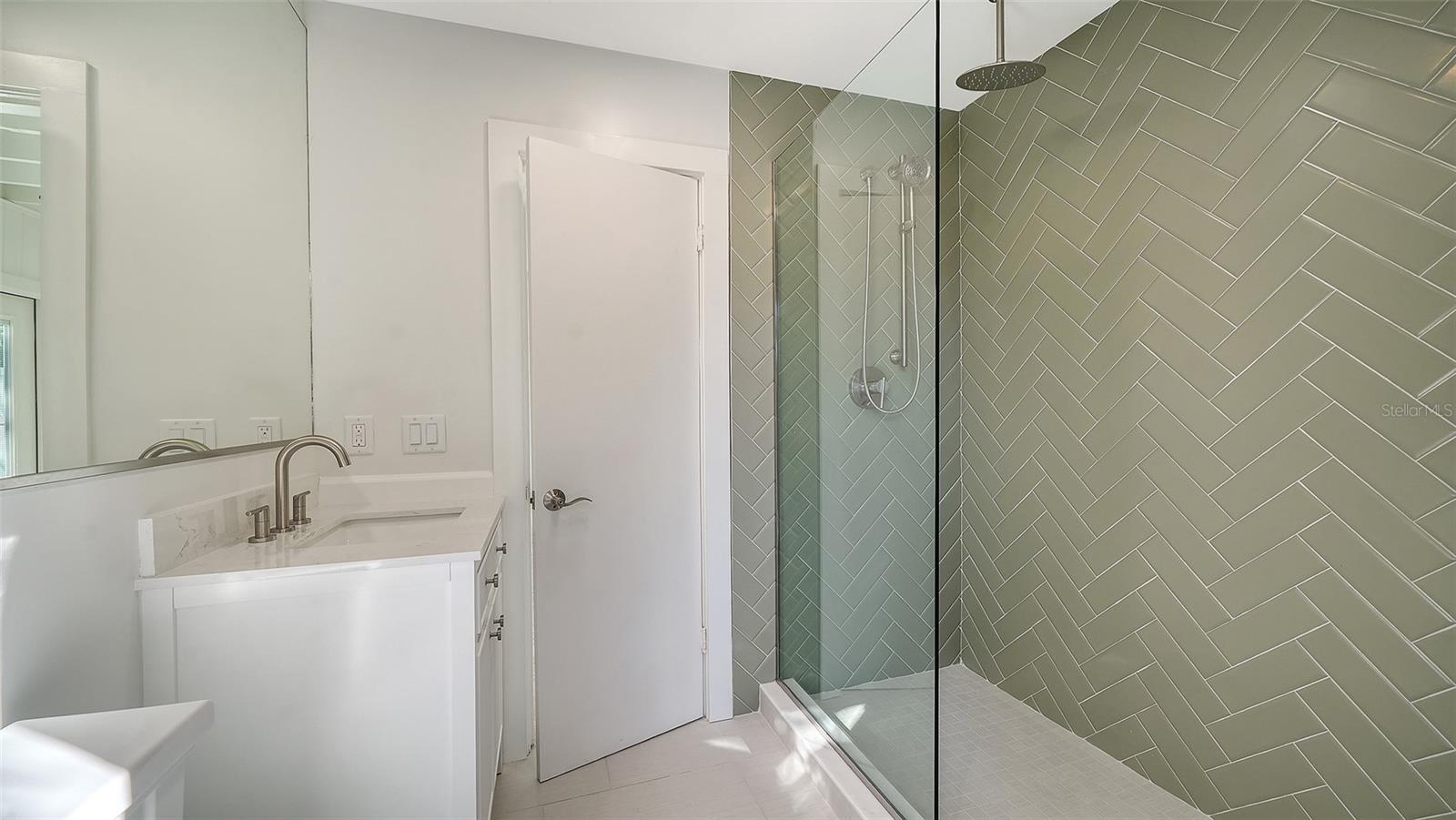 Image 63 of 88 For 4712 Higel Avenue