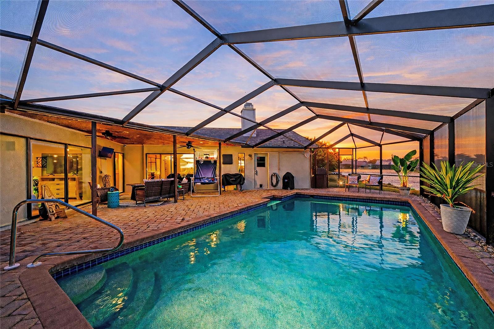 Image 2 of 54 For 3871 Easton Street