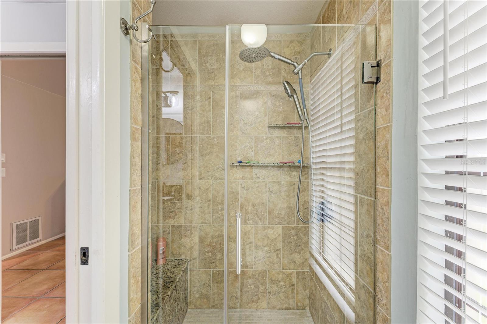 Image 37 of 54 For 3871 Easton Street