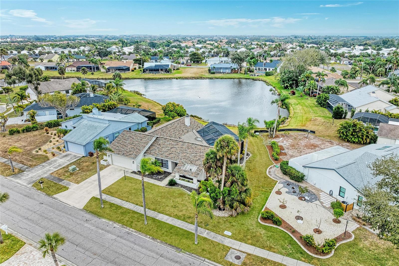 Image 4 of 54 For 3871 Easton Street