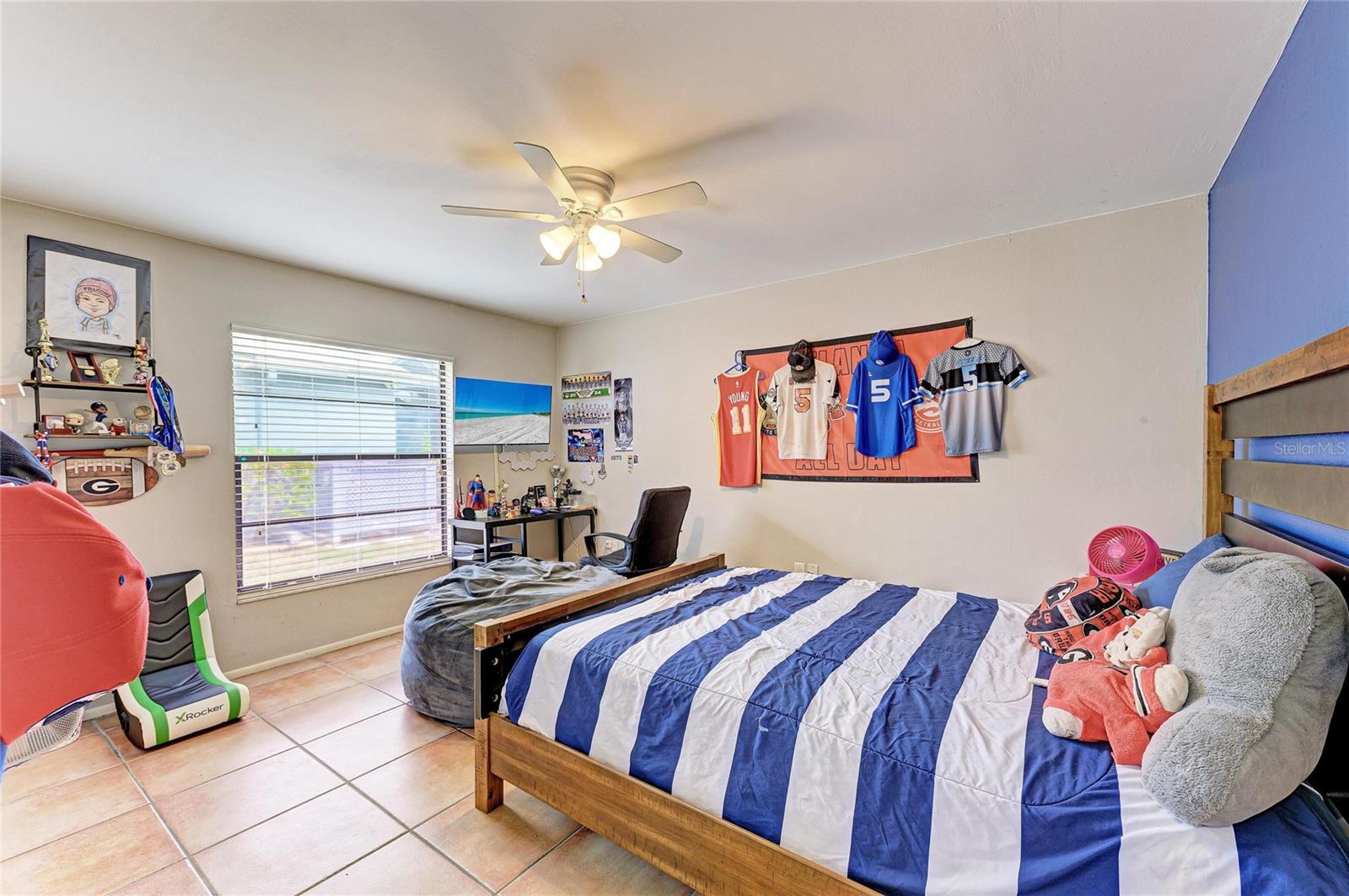 Image 44 of 54 For 3871 Easton Street