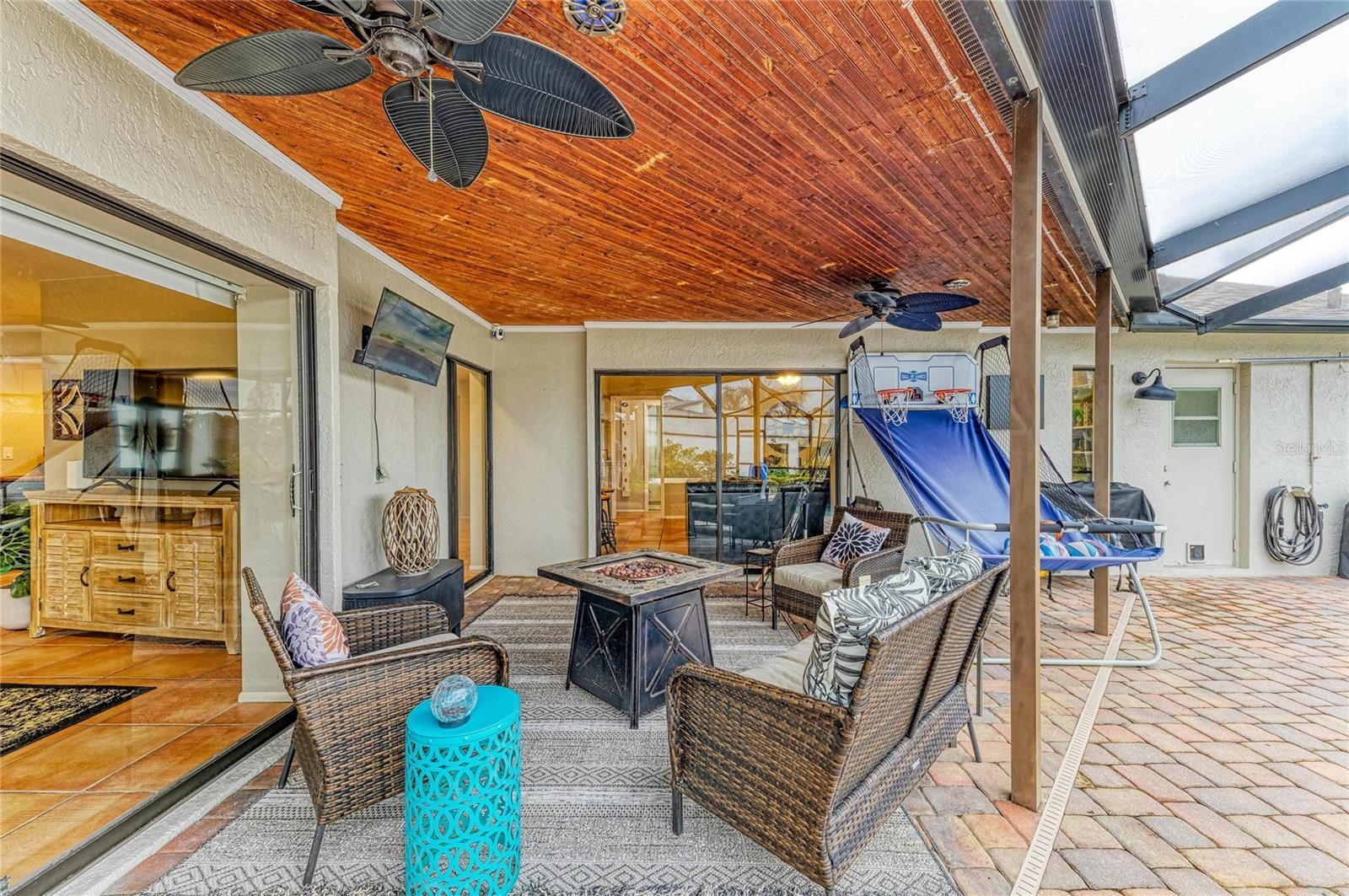 Image 48 of 54 For 3871 Easton Street