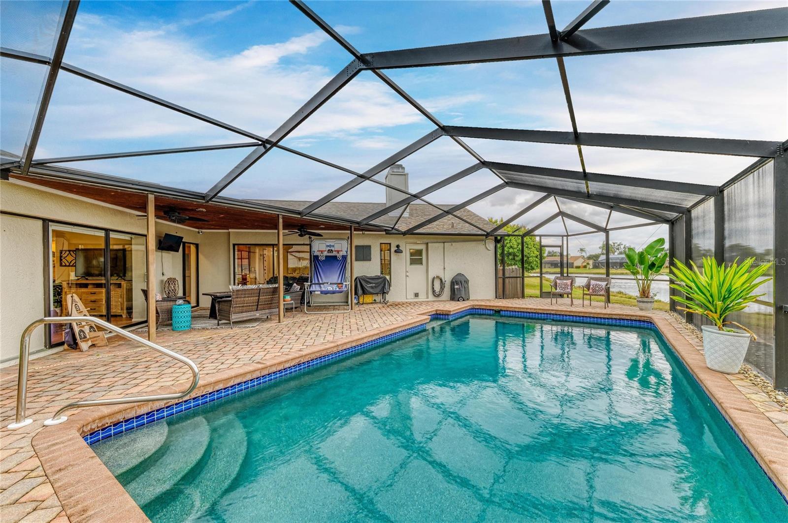 Image 51 of 54 For 3871 Easton Street