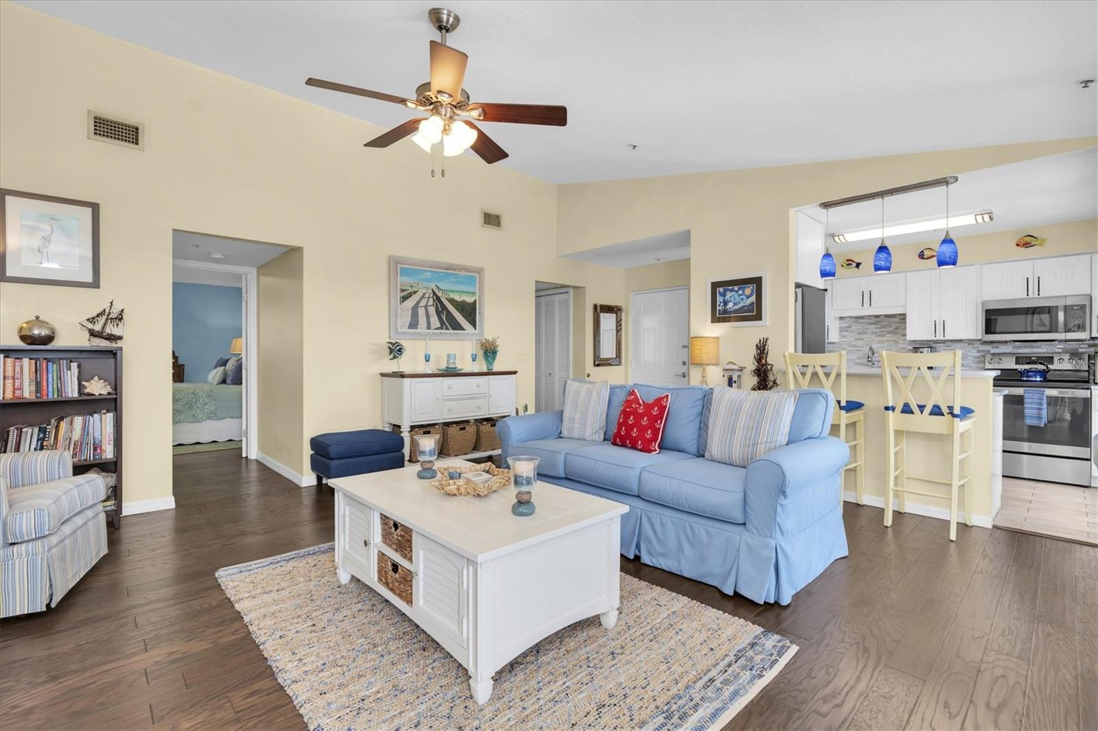 Image 6 of 35 For 3601 Bay Drive 206