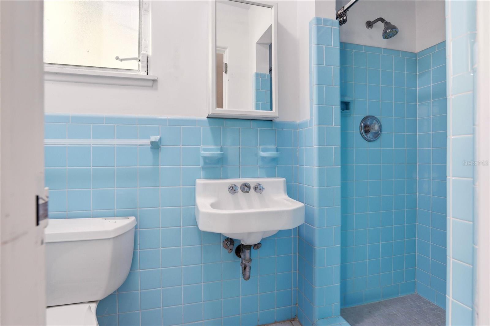 Image 29 of 46 For 552 Juan Anasco Drive