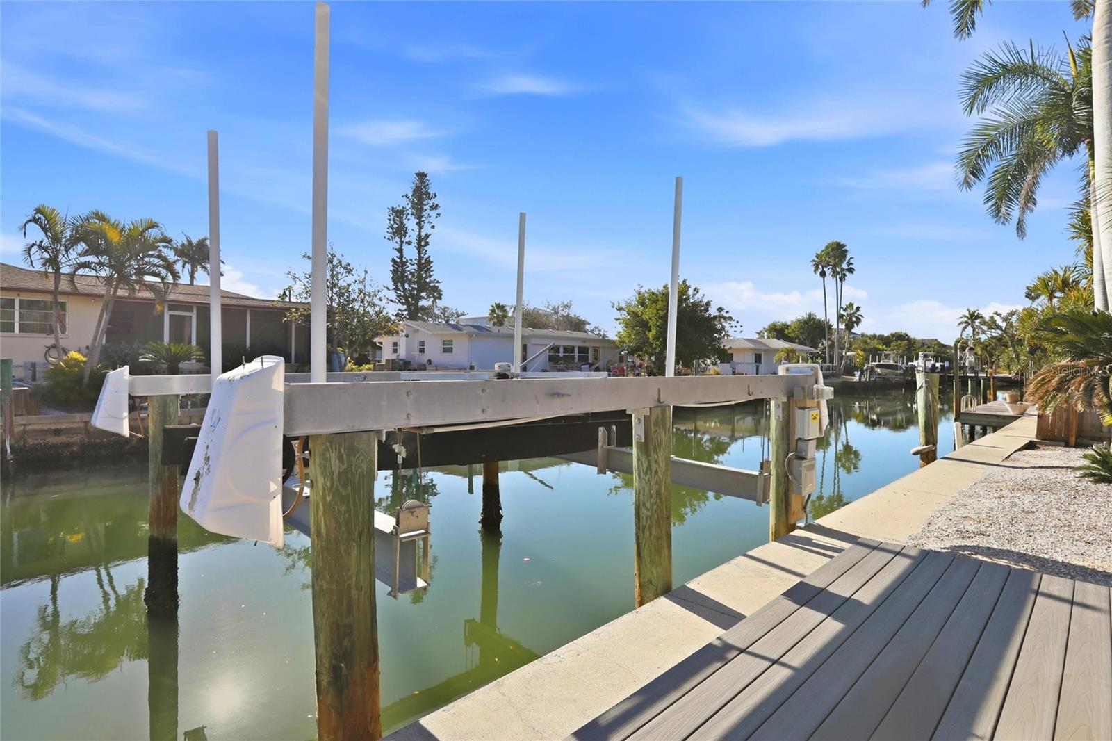 Image 7 of 46 For 552 Juan Anasco Drive