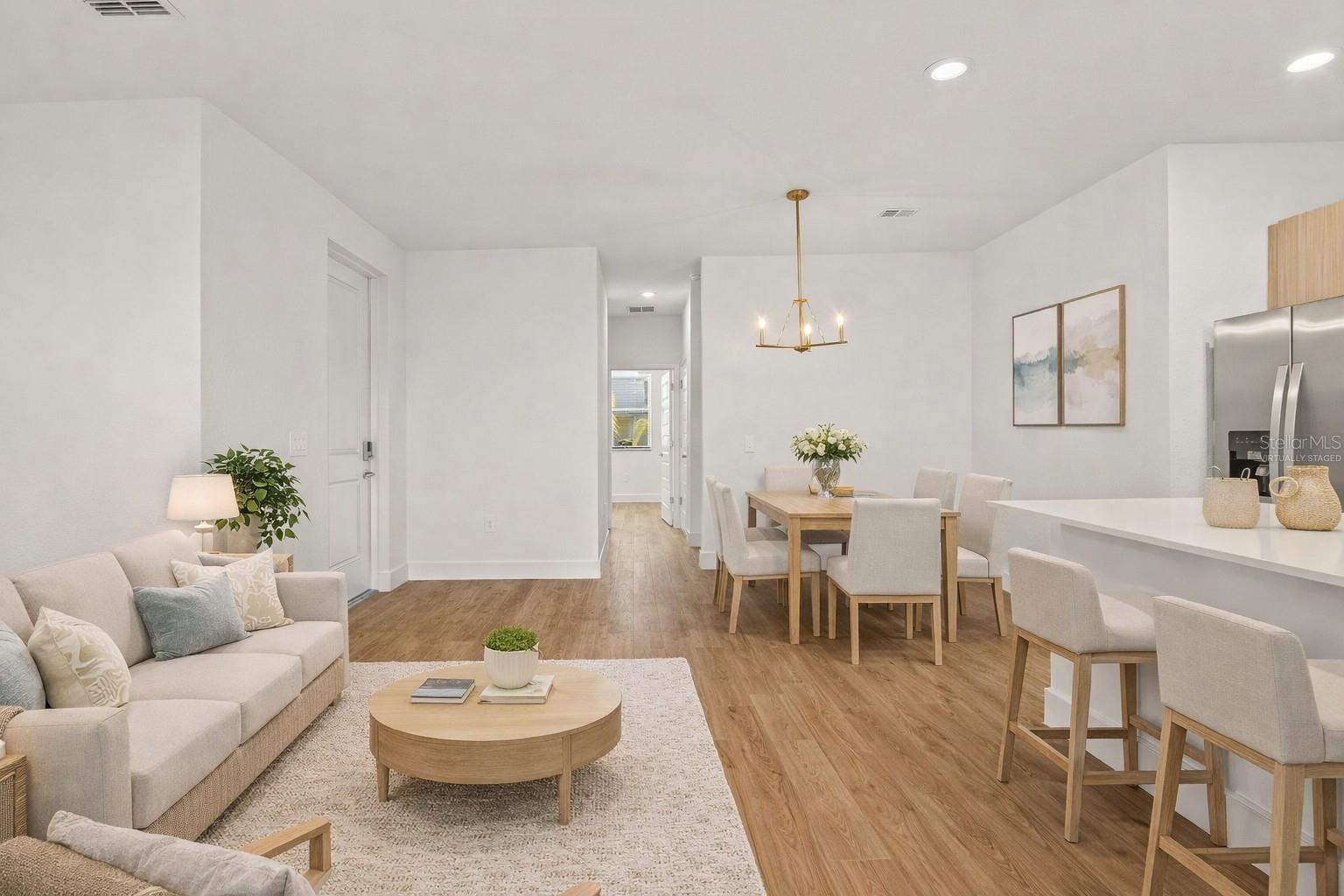 Image 10 of 44 For 8025 Gulfstream Court