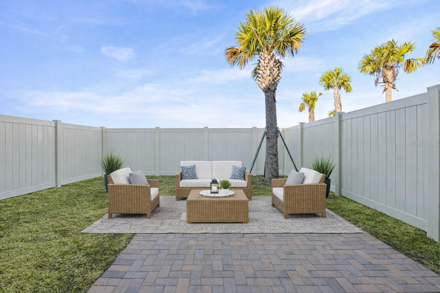 Image 16 of 44 For 8025 Gulfstream Court