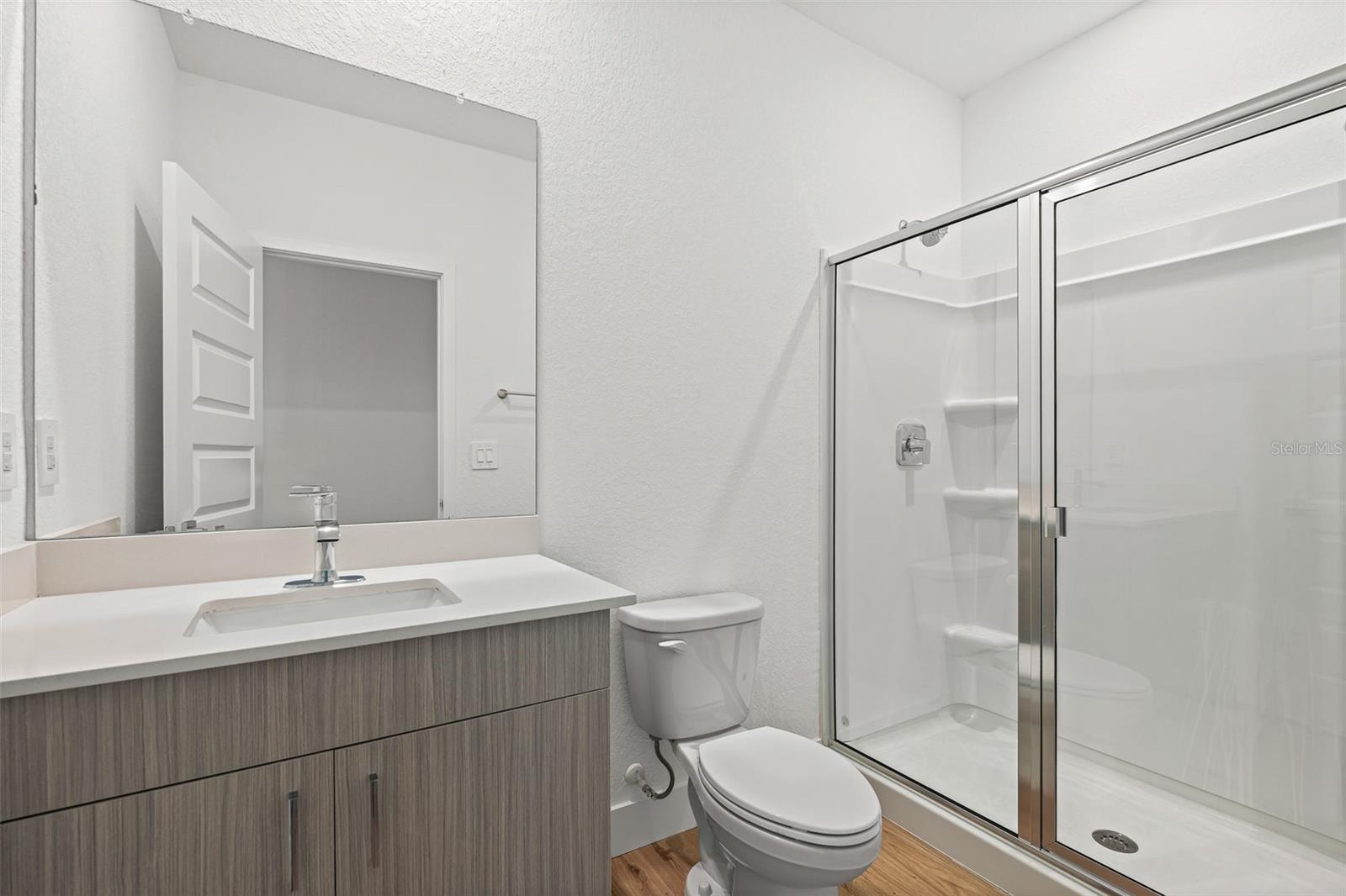 Image 18 of 44 For 8025 Gulfstream Court