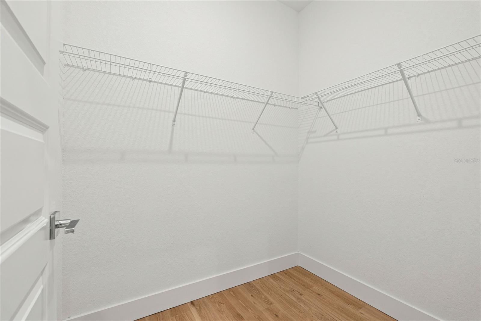 Image 26 of 44 For 8025 Gulfstream Court