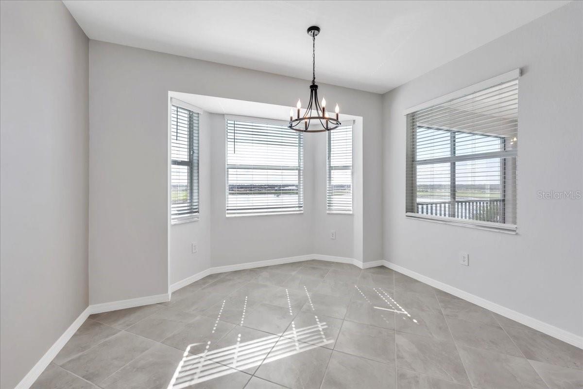 Image 17 of 22 For 19140 Scallop Loop 405