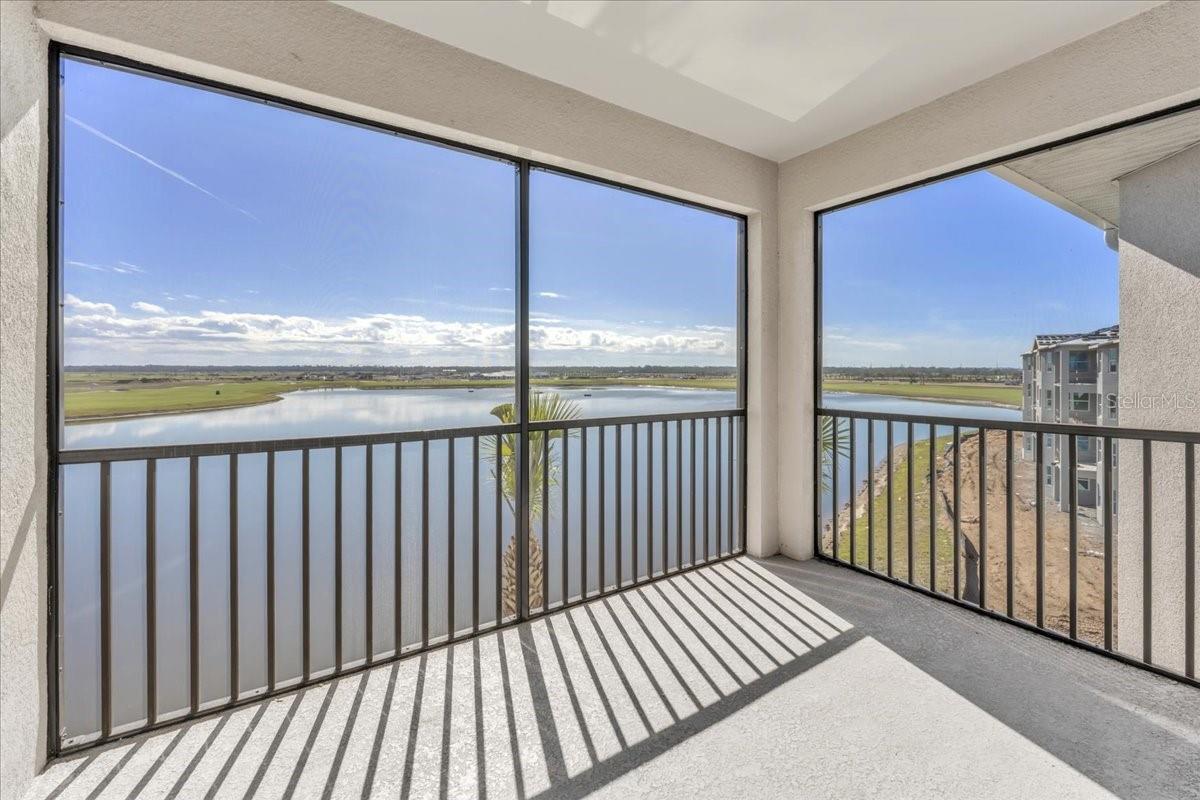 Image 19 of 22 For 19140 Scallop Loop 405