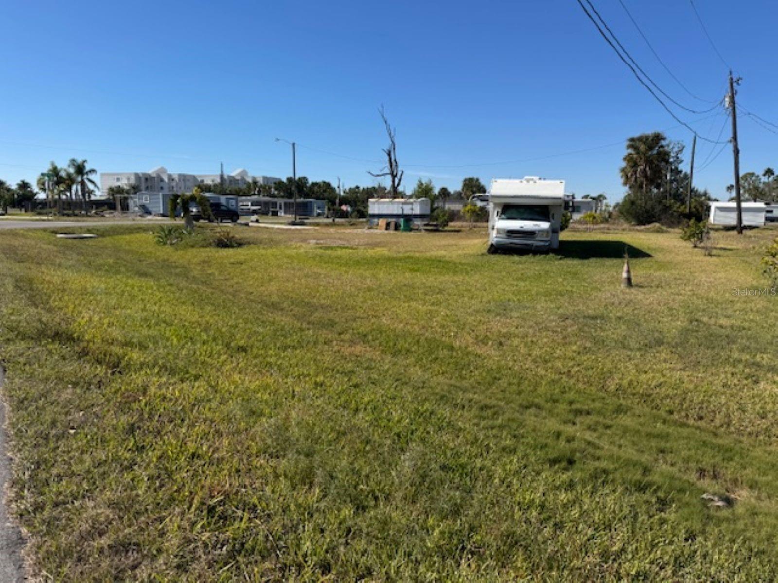 Image 3 of 8 For 14482 Stephens Road