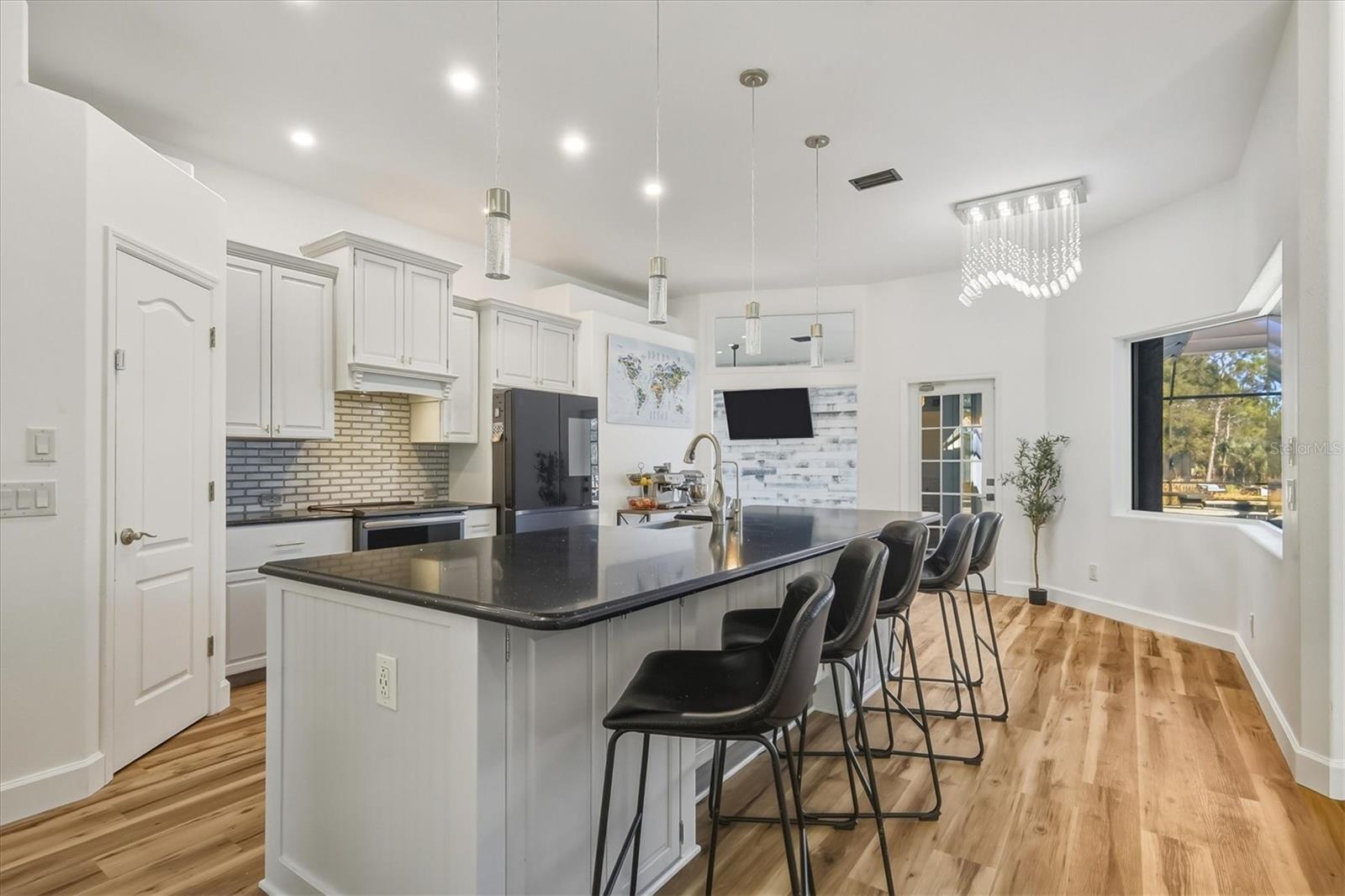 Image 3 of 53 For 6488 Ponce De Leon Boulevard