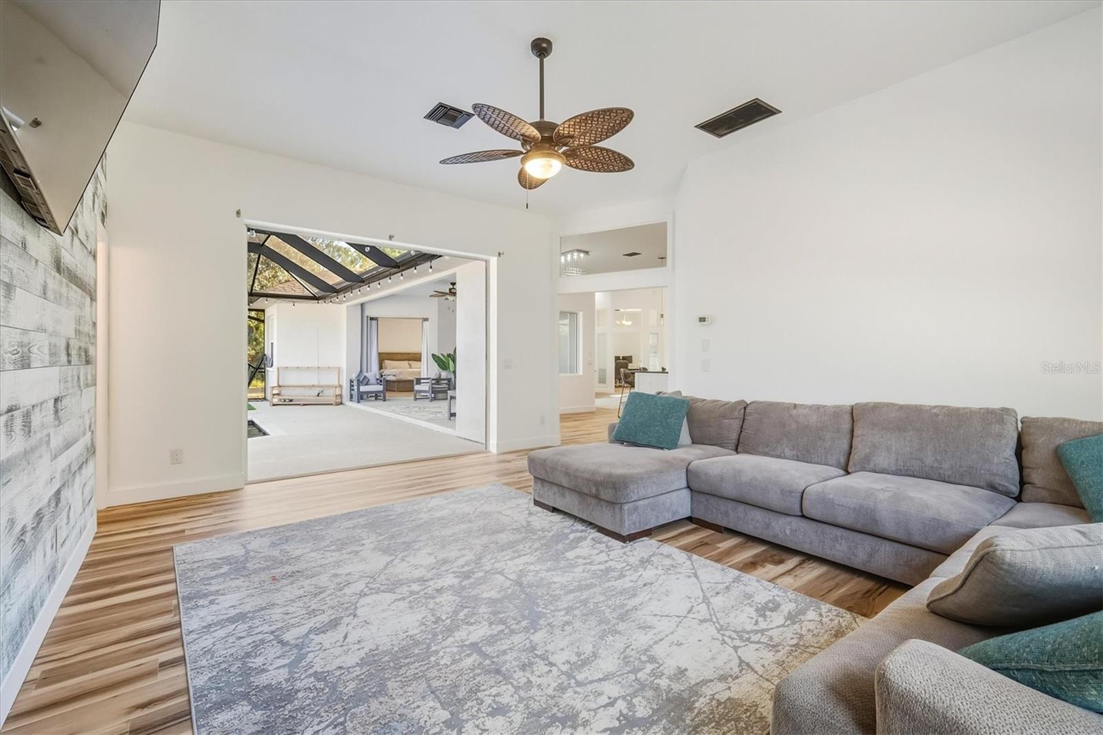 Image 8 of 53 For 6488 Ponce De Leon Boulevard