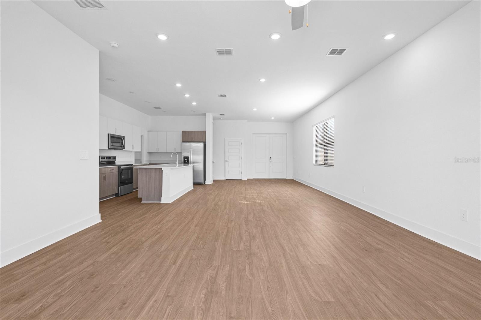 Image 17 of 44 For 14413 Stellar Place