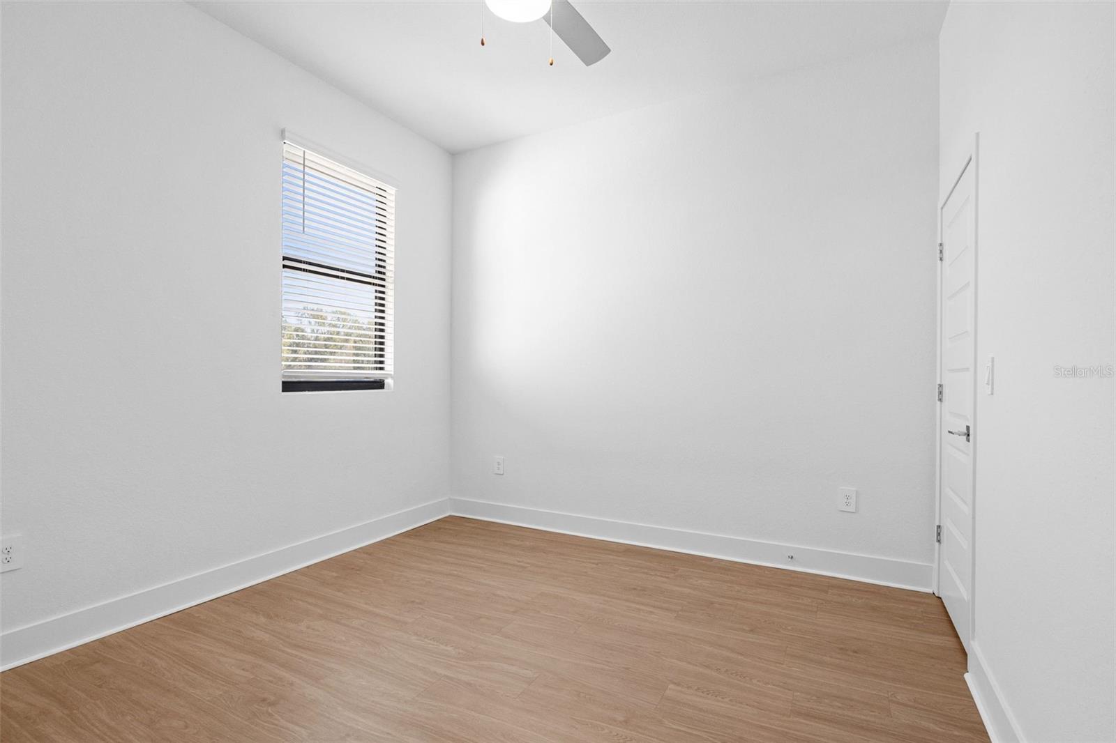 Image 32 of 44 For 14413 Stellar Place