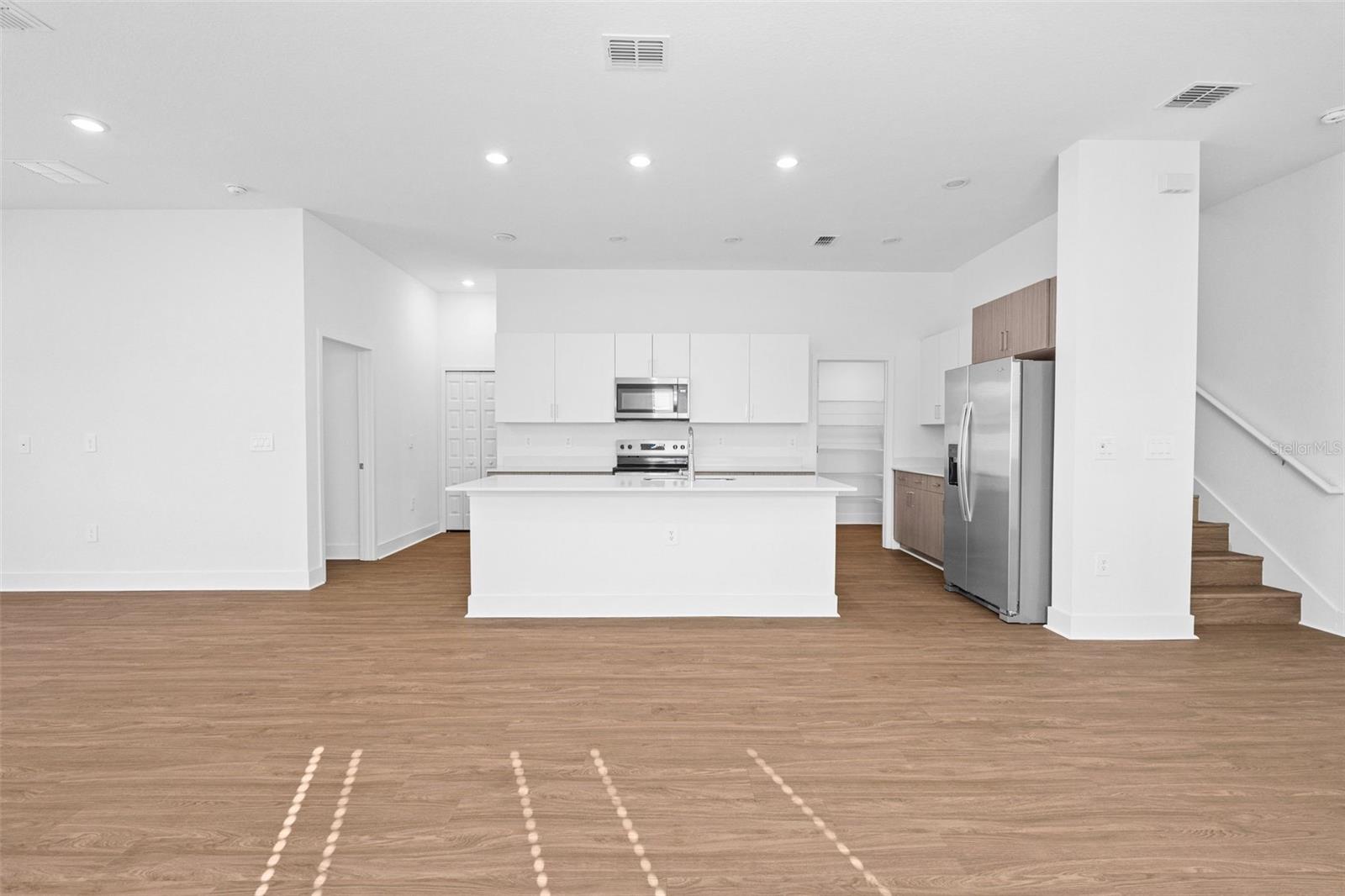 Image 6 of 44 For 14413 Stellar Place