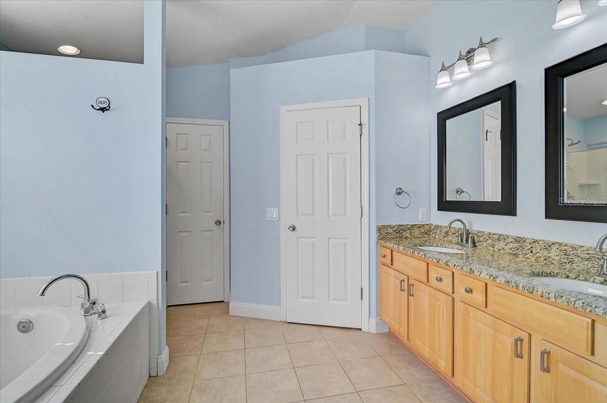 Image 21 of 43 For 5912 100th Avenue E