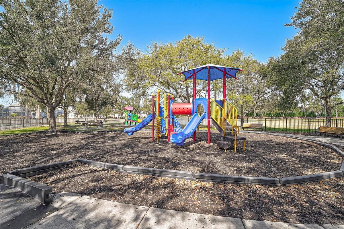 Image 36 of 43 For 5912 100th Avenue E