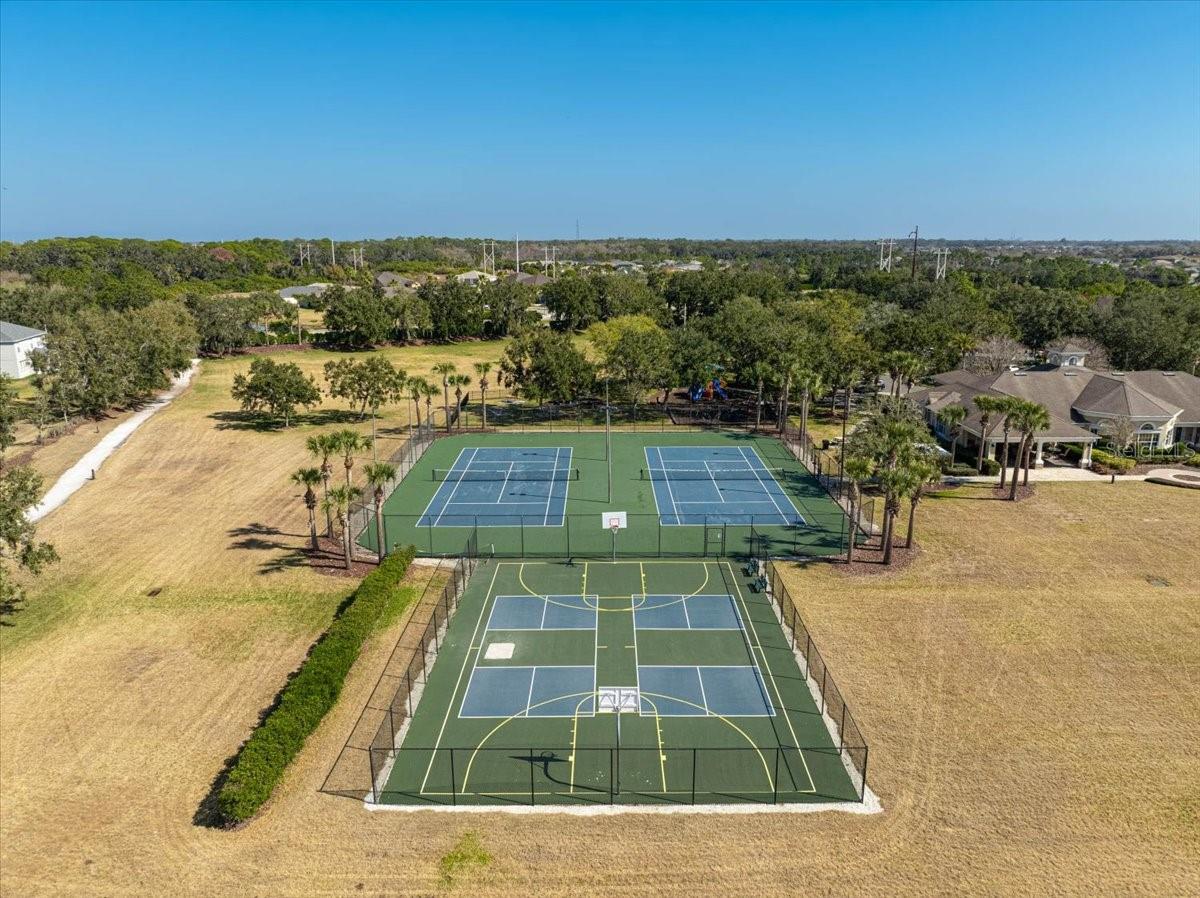 Image 37 of 43 For 5912 100th Avenue E