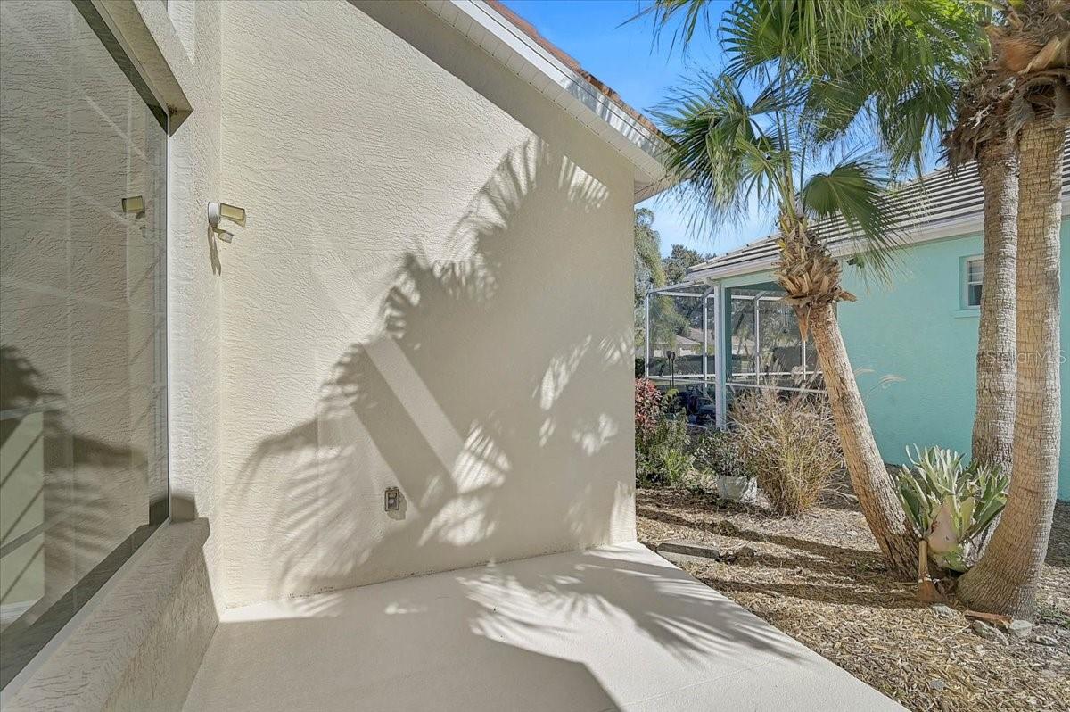 Image 10 of 47 For 4031 Caddie Drive E