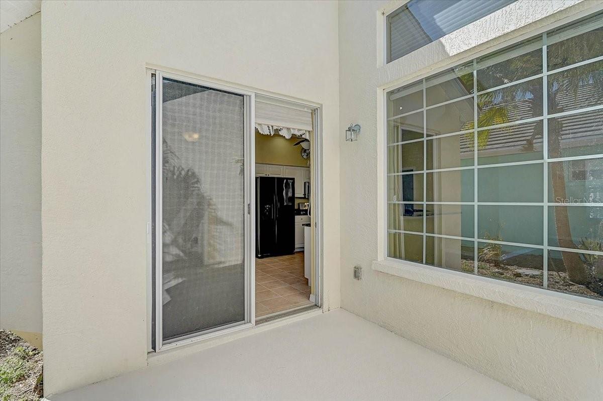 Image 11 of 47 For 4031 Caddie Drive E