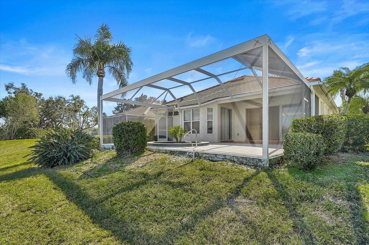 Image 32 of 47 For 4031 Caddie Drive E