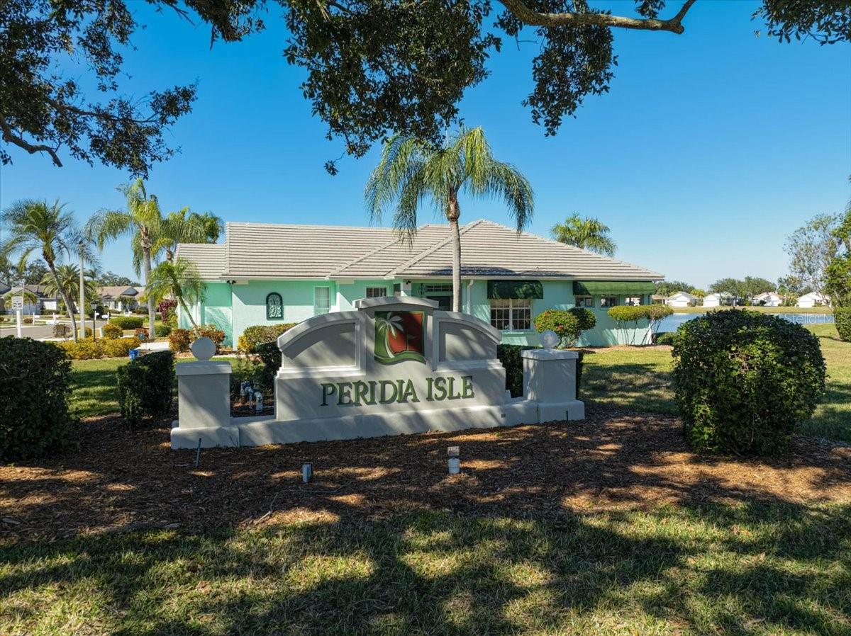 Image 36 of 47 For 4031 Caddie Drive E