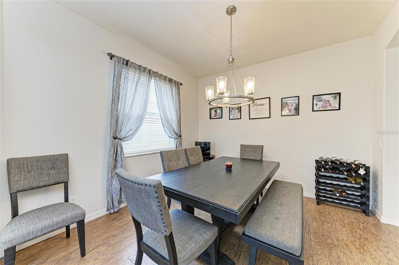 Image 11 of 63 For 835 Cedarcrest Court