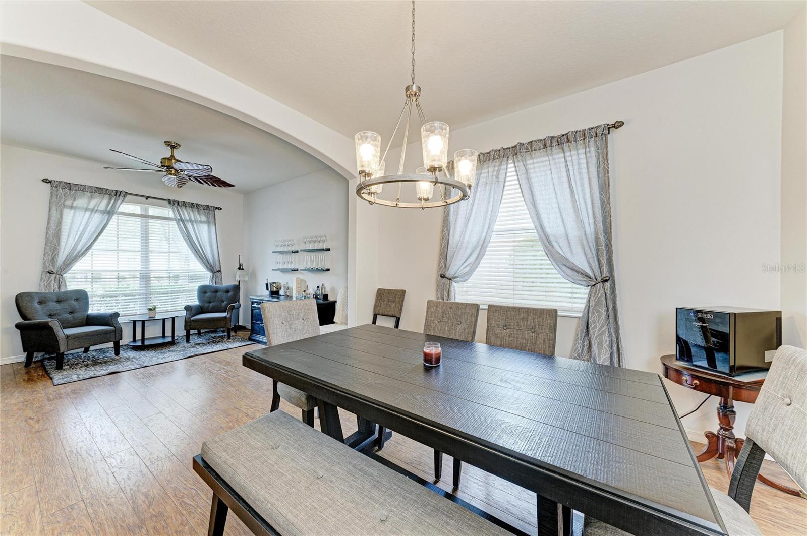 Image 13 of 63 For 835 Cedarcrest Court