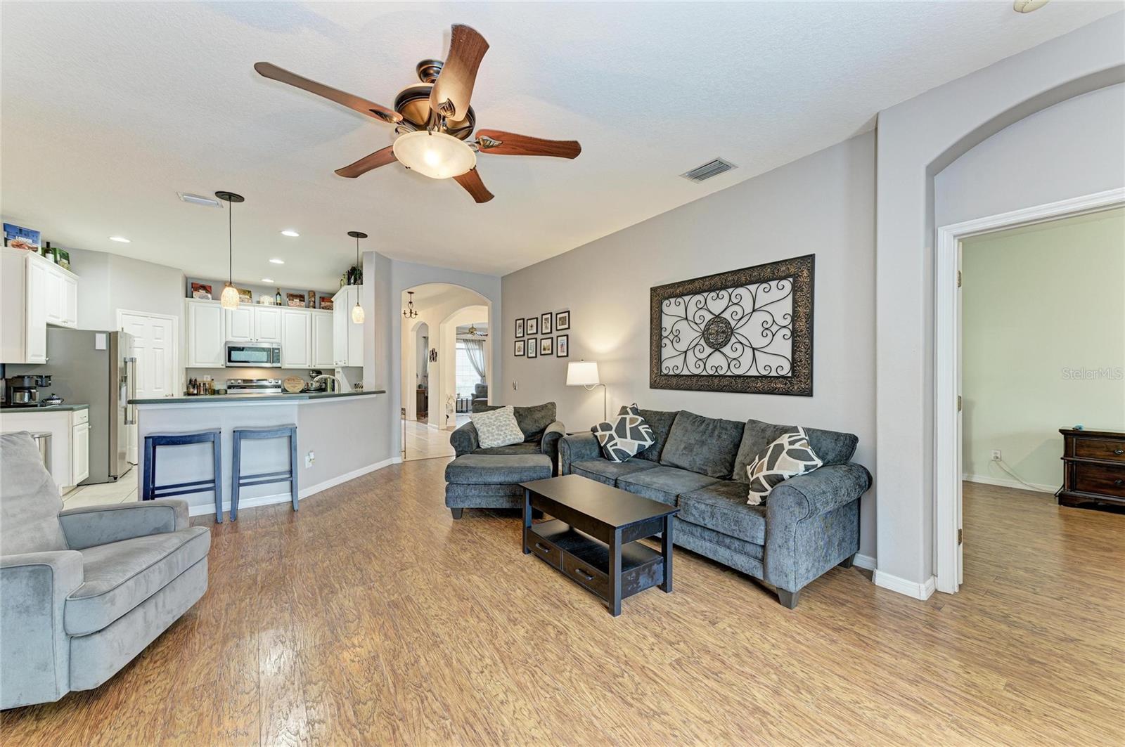 Image 26 of 63 For 835 Cedarcrest Court