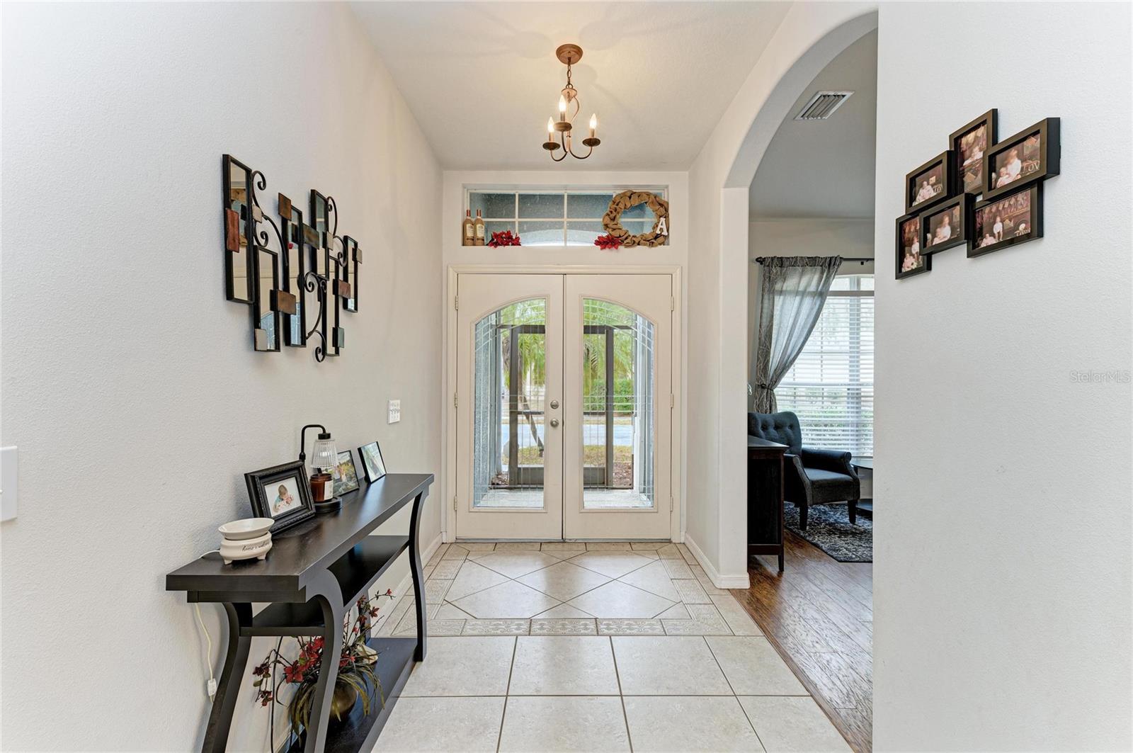 Image 6 of 63 For 835 Cedarcrest Court