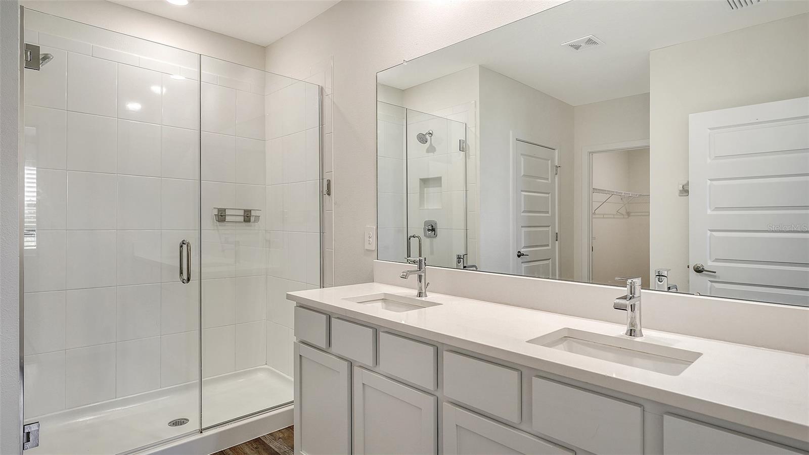 Image 22 of 51 For 17119 Barnwood Place