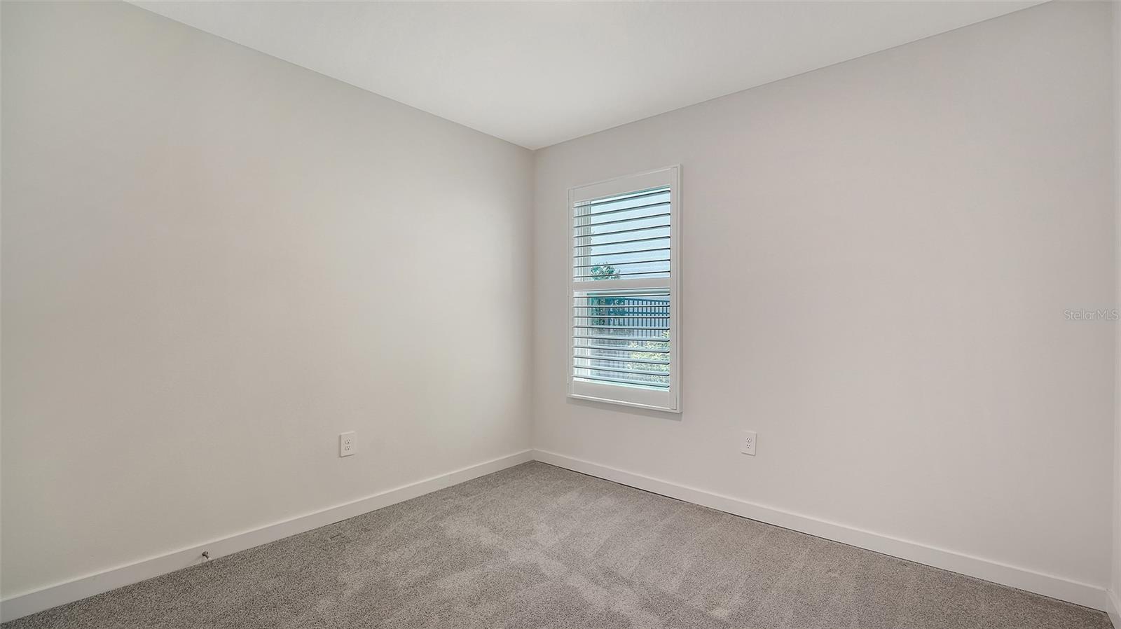 Image 26 of 51 For 17119 Barnwood Place