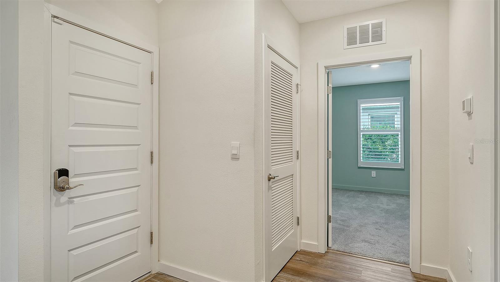 Image 28 of 51 For 17119 Barnwood Place